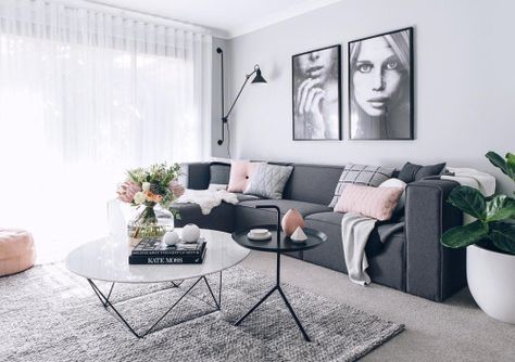 imm24: Living room goals by the amazing @oh.eight.oh.nine ... Gray Living Room Design, Living Room Stands, Grey Sofa Living Room, Grey Couches, Living Room Inspo, Living Room Grey, A Living Room, Lounge Room, Apartment Living Room