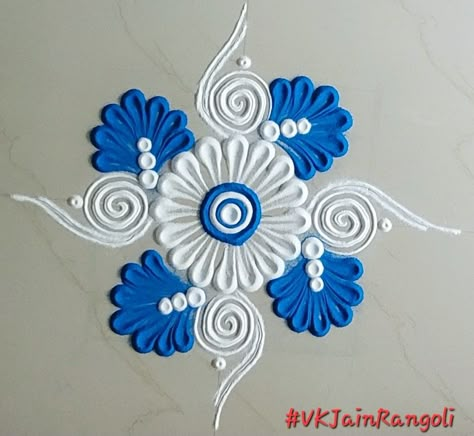 Rangoli Designs For Vagh Baras, White Rangoli, Colour Rangoli, Rangoli Designs Simple Diwali, Rangoli Colours, Rangoli Designs Latest, Crafts For Teens To Make, Small Rangoli, Small Rangoli Design