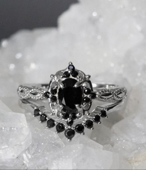 Black Wedding Ring Set For Women, Vintage Black Engagement Rings, Goth Promise Rings, Dark Engagement Ring Black Diamond, Obsidian Wedding Rings, Gothic Promise Rings, Goth Engagement Ring, Black Wedding Ring For Women, Goth Promise Ring