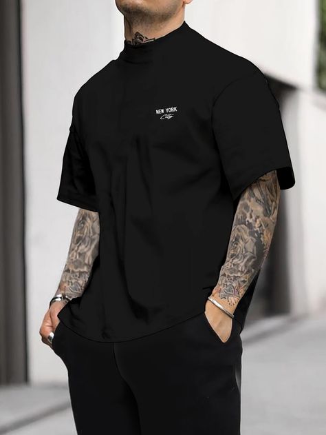 Vans Outfit Men, Oversized Shirt Men, Minimal Shirt Design, Cool Shirt Designs, Mens Casual T Shirts, Tshirt Design Men, Cool Outfits For Men, Men Fashion Casual Outfits, Nike Outfits