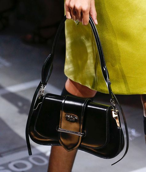 Backpacks Designer, Frame Bags, Iphone Bag, 2019 Runway, Prada Spring, Perfect Handbag, Frame Bag, Designer Handbag, Crossbody Wallet