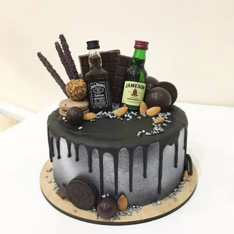 Alcohol Birthday Cake, Alcohol Cake, Cake Pop Maker, Cake For Husband, Cake Christmas, Birthday Cake For Him, 21st Birthday Cakes, Beer Cake, Adult Birthday Cakes