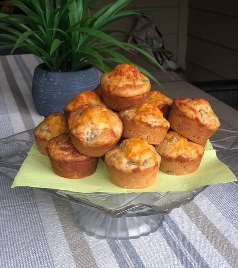 RECIPES - Positively Squared Away Pancake Sausage Muffins, Sausage Pancake Muffins, Girls Getaway Weekend, Sausage Breakfast Muffins, Easy Camping Breakfast, Maple Sausage, Muffin Cups Recipes, Pancake Sausage, Sausage Muffins