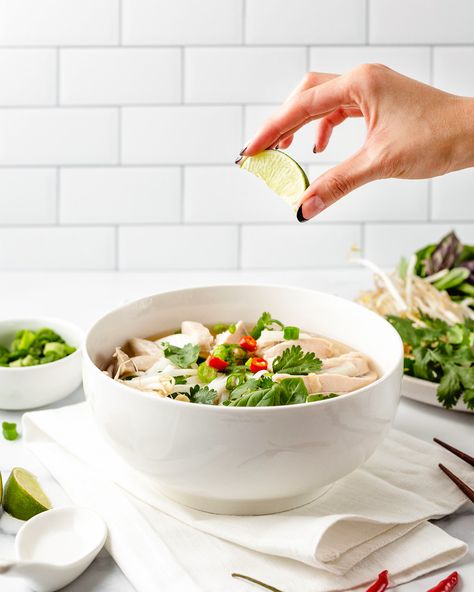 Home Cook Photography, Food Photography White Background, Diy Meal Kits, Simple Food Photography, Green Pantry, Bowl Photography, Commercial Food Photography, Ingredients Photography, Chipotle Bowl