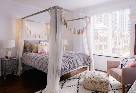 Baby Pink Bedroom Ideas, Canopy Bedroom Design, Modern Feminine Bedroom, Purple Girls Bedroom, 4 Poster Bed, Bohemian Bedroom Inspiration, Pink Bedroom Walls, Dallas Interior Design, Canopy Beds