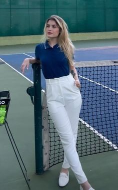 Slacks And Polo Women, Polo Day Outfits For Women, Preppy Polo Outfit, Polo Uniform Outfits Work, Work Polo Outfit, Polo Outfits For Women Casual, Polo Girl Outfits, Styling Polo Shirts Women, Poloshirt Outfit Ideas Women