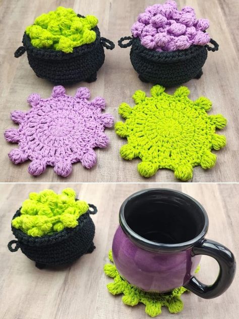 Crochet Cauldron, Crocheted Coasters, Crochet Pour Halloween, Crochet Coasters Free Pattern, Fall Crochet Patterns, Confection Au Crochet, Crochet Coaster Pattern, Halloween Crochet Patterns, Crochet Design Pattern