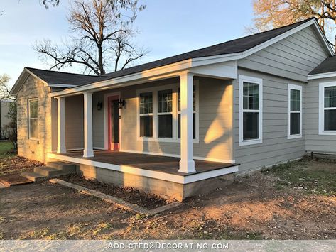 Small Cement Front Porch Ideas, Front Porch Posts, Front Porch Columns, Big Porch, Porch Kits, House Front Porch, Porch Remodel, Concrete Porch, Porch Columns