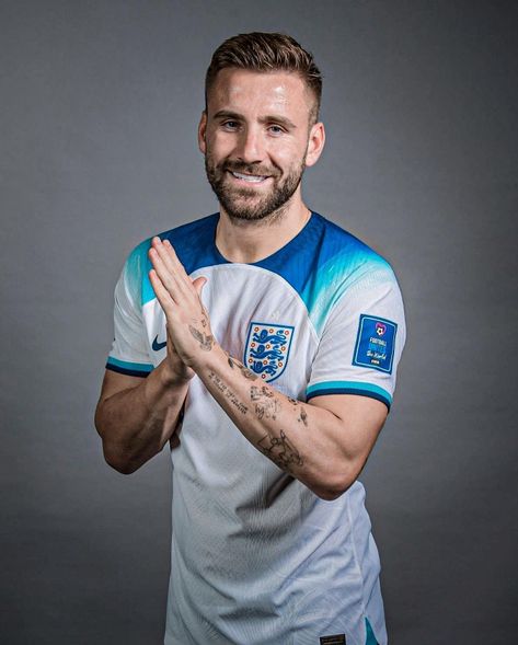 Luke Shaw Tattoo, Luke Shaw, Three Lions, England Football Team, England Football, World Cup 2022, Soccer Players, Football Team, Qatar