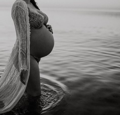 Maternity Beach Photoshoot Outfit, Maternity Ocean Photoshoot, Ocean Maternity Shoot, River Maternity Pictures, Water Maternity Pictures, Water Maternity Photos, Maternity Beach Photoshoot, Baby Aesthetics, Pregnancy Photoshoot Beach