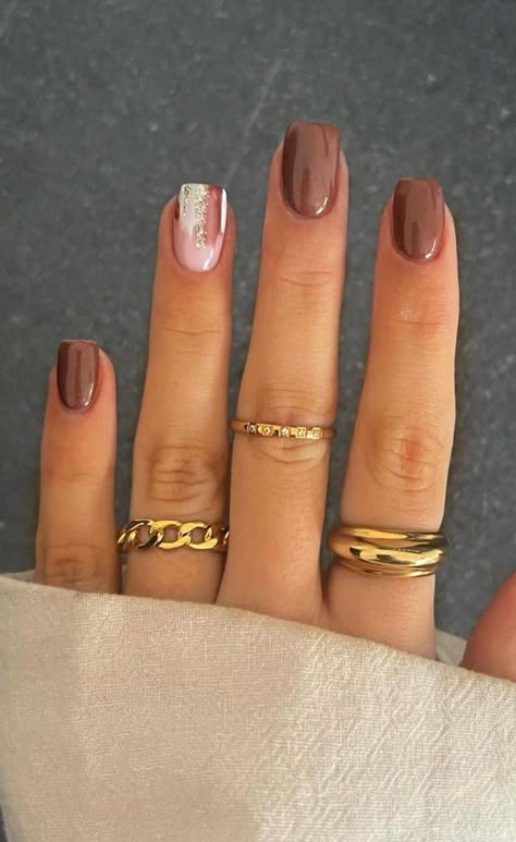 Mother Of The Bride Nails, White Nails Simple, Punchy Nails, Simple Bridal Nails, Nails Wedding Guest, Nails For Brides, Wedding Guest Nails, Bride Nails Wedding, Cute Hands