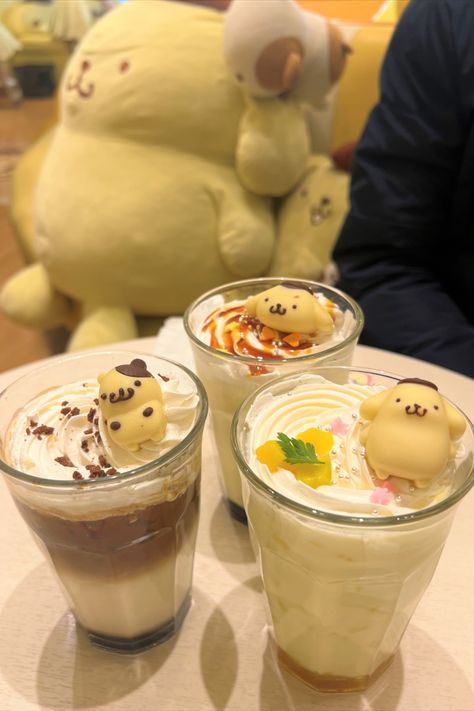 Pompompurin Cafe Tokyo, Purin Food, Pompompurin Cafe, Cafe Hello Kitty, Cafe Japan, Pompom Purin, Lazy Egg, Cute Cafe, Delicious Snacks Recipes