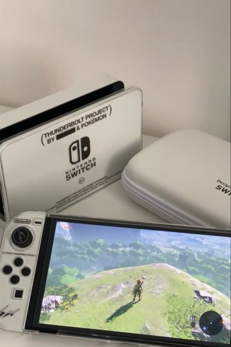 Nintendo Switch Oled White, White Nintendo Switch Aesthetic, Oled Switch Aesthetic, Nintendo Oled Aesthetic, Switch Nintendo Aesthetic, Nintendo Switch Aesthetic Games, Switch Oled Aesthetic, Nintendo Switch Aesthetic Case, Nintendo Switch Oled Aesthetic