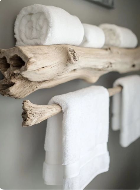 Diy Driftwood, Driftwood Crafts, Bathroom Trends, Backyard Garden Design, Furniture Makeover Diy, Mediterranean Style, Nature Design, Rustic Diy, Beach Decor