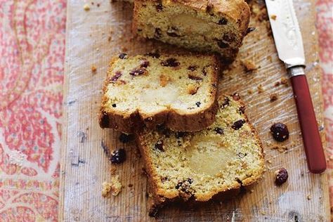 Cranberry and amaretto stollen cake recipe Stollen Cake, Seasonal Baking, Christmas Baking Recipes, Best Christmas Recipes, Mary Berry, Xmas Food, Delicious Cake, Cake Makers, Loaf Cake