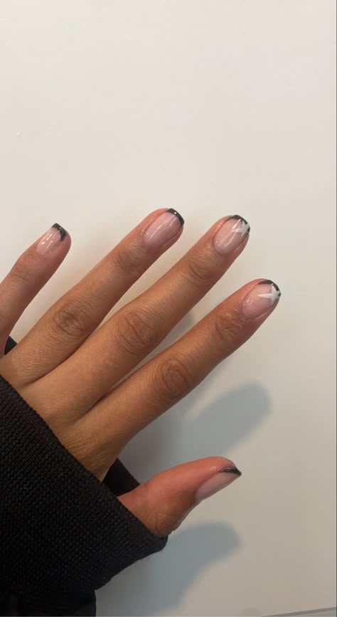 Short Nails Inspo Aesthetic Square, Fun Short French Tip Nails, Simple Nail Art Square Nails, French Nails Inspo Short, Super Short Nail Inspo Aesthetic, Nail Ideas For Short Nails Simple, Nail Designs Really Short Nails, Short Gel Tips Nails Ideas, November Short Nails Designs