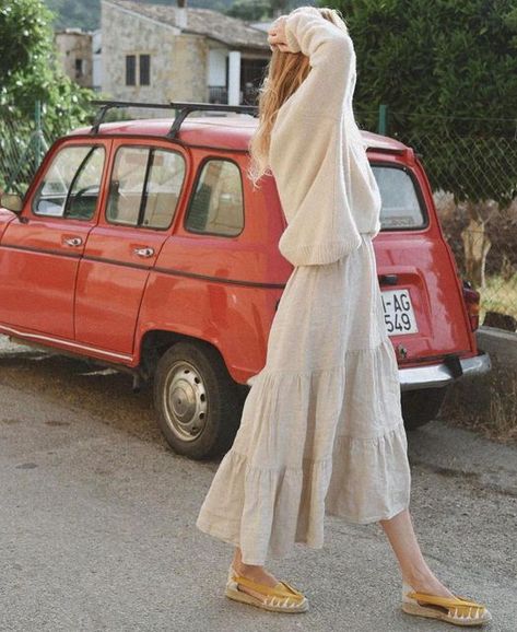 Beachwood Baby on Instagram: "Loving this look!! Our latest styles are perfect for layering and embracing the season 🌾" Carmel Sweater, Linen Skirt Outfit, Cream Cashmere Sweater, Style Roots, Feminine Outfits, Boots For Fall, Linen Skirt, Linen Clothes, Tiered Skirt