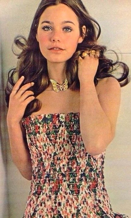 ... & Susan Dey. That 70s Show Outfits Laurie, Laurie Partridge, Susan Dey, Moon Pie, People Pictures, Catherine Bell, Partridge Family, Classic Television, Jane Seymour