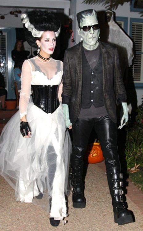 Kate Beckinsale & Husband as Frankenstein's Monster and Bride of Frankenstein Bride Of Frankenstein And Frankenstein Costume, Halloween Prom Dress, Frankenstein Wig, Frankensteins Monster Costume, Mrs Frankenstein Costume, Halloween Monster Costumes, Easy Bride Of Frankenstein Costume, Monster Couple Costume, Frankenstein And Bride Of Frankenstein