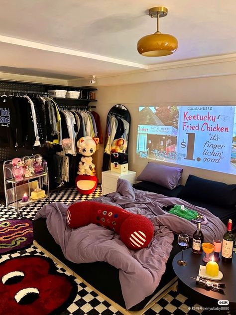 Streetwear Decor, Hypebeast Bedroom, Hype Beast Bedroom, Hypebeast Room, Chill Room, Apartment Living Room Design, Dream Apartment Decor, Future Apartment Decor, Room Redesign