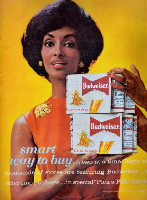 The most photographed black model of the 1950's and 1960's - Helen Williams. Helen Williams, 60’s Style, African American Fashion, Beer Advertising, Big Hair Dont Care, Fashion Modeling, Retro Housewife, Vintage Black Glamour, Magazine Ads