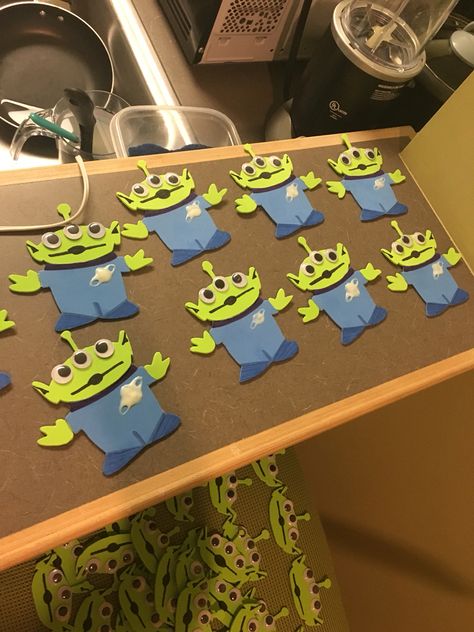 Toy Story Alien Door Decs Toy Story Door Decorations Ra, Toy Story Ra Bulletin Board, Ra Door Decs Disney, Toy Story Door Decorations, Toy Story Classroom Door, Door Decs College Residence Life, Toy Story Bulletin Board, Toy Story Classroom Theme, College Door Decs