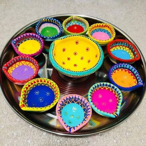 #home #decoration #diwali #kids #activity #shorts #education #school #craft #childrenart #creativity #skills #motivation #work #teachersofinstagram #educatorsofinstagram #learning Diya Coloring Idea, Diwali Panti Decoration Idea, Small Diya Decoration, Big Diya Painting, Diwali Workshop For Kids, Panti Painting, Simple Diya Paintings For Diwali, Prodip Design, Diwali Diya Painting Ideas