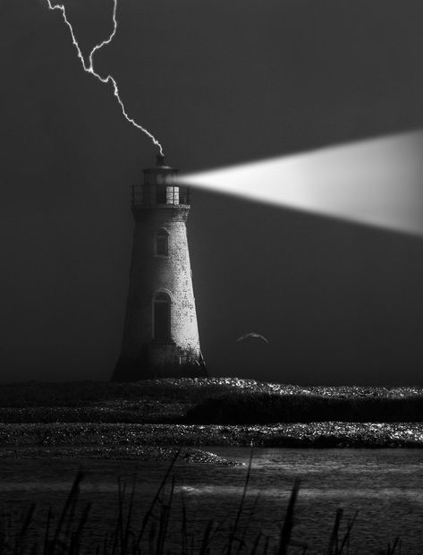 Creepy Lighthouse, Lighthouse Black And White, Bone Island, Lighthouse Aesthetic, Charcoal Ideas, Lighthouse Sketch, Lighthouse Drawing, Lighthouse Lighting, Shutter Island