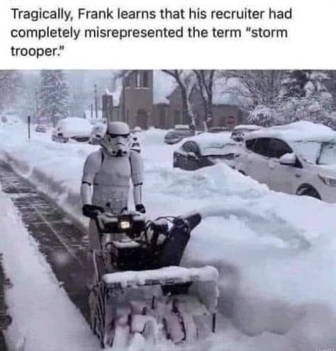 Shoveling Snow Humor, Cold Weather Funny, Snow Humor, Punny Jokes, Geeky Humor, Shoveling Snow, Star Wars Facts, Morning Funny, Parenting Memes