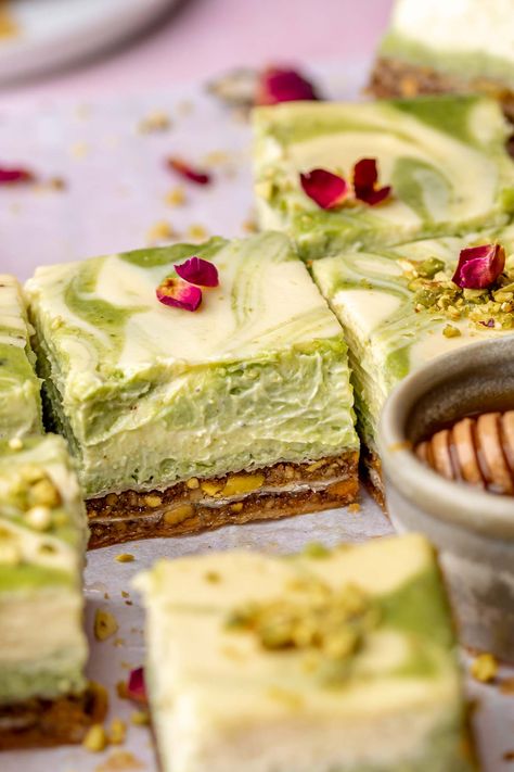 Quick Cheesecake, Pistachio Dessert, Baklava Cheesecake, Raw Pistachios, Pistachio Cheesecake, Phyllo Pastry, Honey Simple Syrup, Plum Recipes, Vanilla Cheesecake