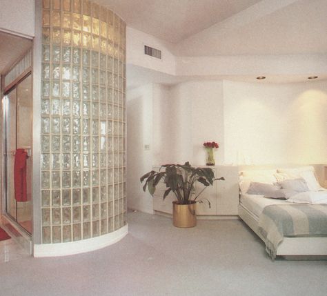 1980s Interior, 90s Interior, 80s Interior Design, 80s House, 80s Home, 80s Interior, Interior Simple, Retro Interior Design, Vintage Interior Design