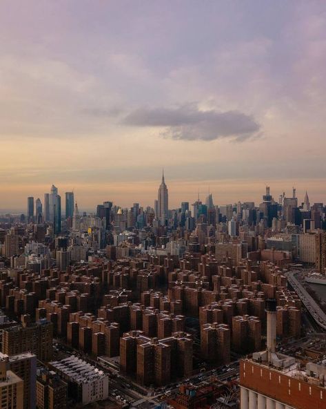 Stuyvesant Town, Manhattan Stuyvesant Town, I Love Nyc, January 10, Usa News, Happy Thursday, Good Evening, All Of Us, Empire State Building, San Francisco Skyline