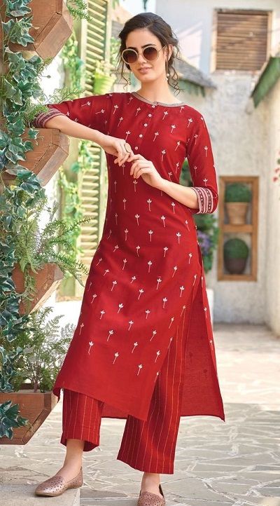 Latest 32 Indian Formal Wear For ladies For Office (2022) Red Kurti Design, Indian Formal Wear, Orang India, Design Kurti, Silk Kurti Designs, Stylish Kurtis Design, New Kurti Designs, Simple Kurta Designs, Kurti Patterns