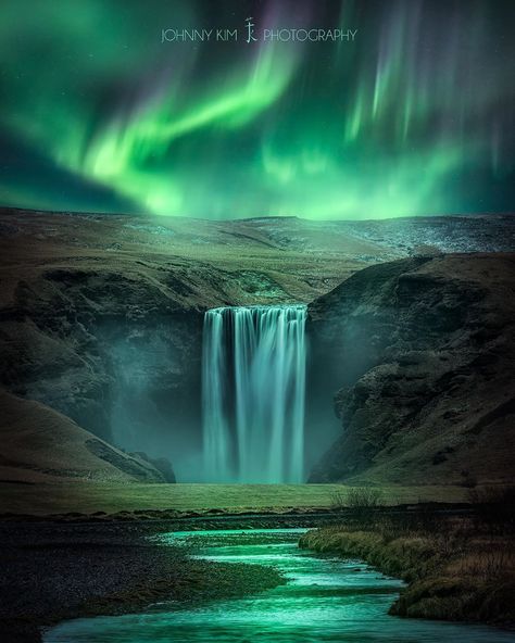 Skogafoss Iceland, Waterfall Background, Vik Iceland, Rivers Of Living Water, Puzzle Pictures, Amazing Wallpaper, Iceland Photography, Water Falls, Living Water