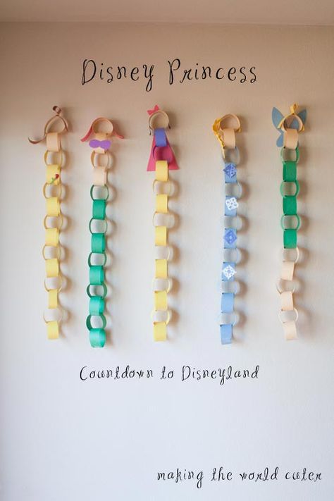 Disneyland Countdown, Countdown Chain, The Disney Princesses, Princess Crafts, Disney Countdown, Paper Chains, Disney Planning, Disneyland Trip, Disney World Tips And Tricks