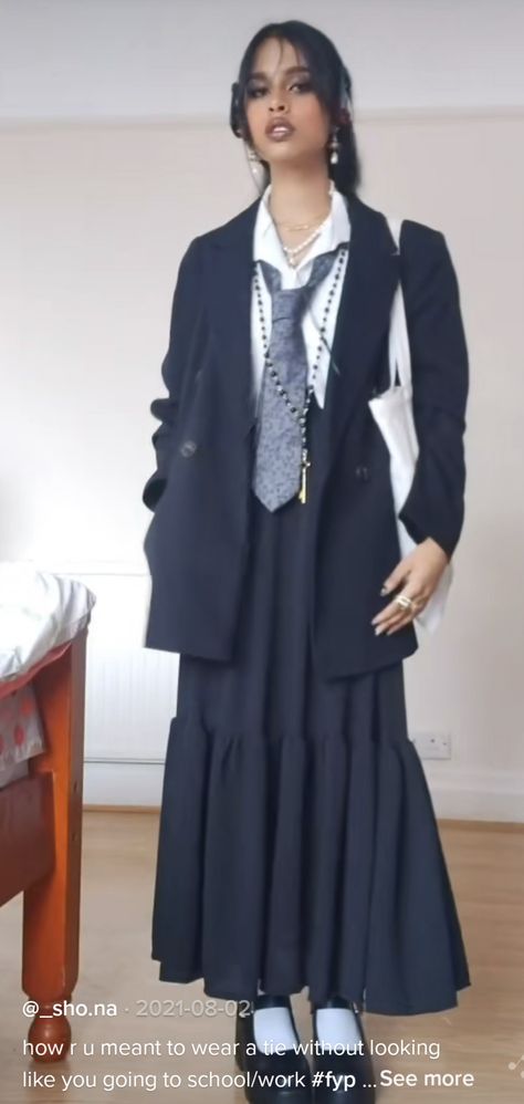 Maxi Skirt Masculine, Maxi Skirt Outfit Masc, Alt Outfits Long Skirt, Dress And Tie Outfit, Blazer Y2k Outfit, Y2k Blazer Outfit, Skirt Outfits Teacher, Black Maxi Skirt Outfit Aesthetic, Tie And Skirt Outfit