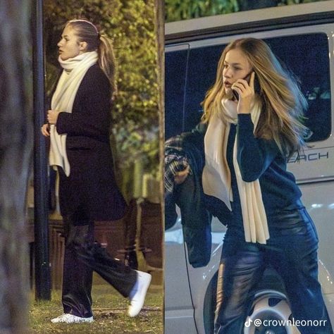 Princes Leonor, Night Out Hairstyles, Leonor Of Spain, European Outfits, Leonor Princess, Leonor Princess Of Asturias, All The Princesses, Royal Families Of Europe, Princess Of Spain