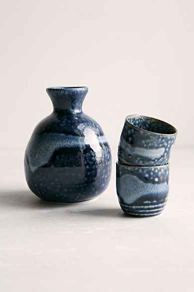 Dragon Shop, Asian Tea, Pottery Pots, Beginner Pottery, Wheel Thrown Ceramics, Sake Set, Pottery Crafts, Clay Art Projects, Ceramic Teapots