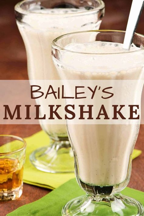 Baileys Milkshake Recipe, Baileys Milkshake, Baileys Recipes Drinks, Alcoholic Milkshake, Malt Milkshake, Baileys Drinks, Milkshake Recipe Easy, Ice Cream Cocktails, Boozy Milkshake