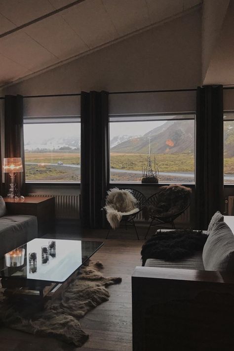 Iceland Cabin Interior, Interior Spaces Photography, Icelandic Home Interior, Icelandic Interior Design, Icelandic Interior, Iceland Interior, Dark Scandinavian Interior, Nordic Vibes, Room 2023