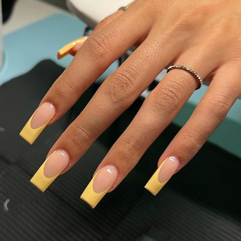 Light Yellow Acrylics, French Tip Yellow Nails, Pale Yellow French Tip Nails, Pastel Yellow French Tip Nails, Yellow Almond Acrylic Nails, Light Yellow French Tip Nails, Yellow French Tip Acrylic Nails, Simple Yellow Nails, Yellow Tip Nails