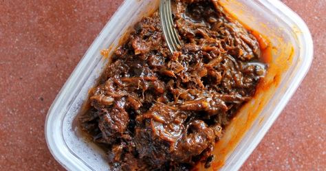 Jennifer Murch: crock pot pulled venison Pulled Venison, Cooking Venison, Venison Steaks, Cooking Venison Steaks, Elk Recipes, Deer Recipes, Venison Steak, Deer Meat Recipes, Deer Meat