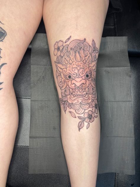 Foo Dog Knee Tattoo, Japanese Knee Tattoo, Japanese Foo Dog Tattoo, Tattoo Goat, Japanese Foo Dog, Foo Dog Tattoo, Sketch Tattoo Design, Sketch Tattoo, Knee Tattoo