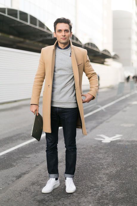 Street style Mantel Outfit, Mode Tips, Camel Coat, Men Street, Black Shirt Dress, Sneakers Men Fashion, Looks Style, Men Looks, Womens Fashion Trends