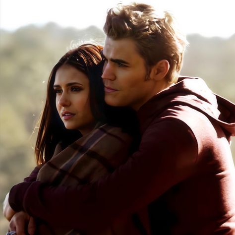 Stefan Tvd, Stefan And Elena, Vampire Diaries Books, Diary Movie, The Vampire Diaries Characters, Vampire Diaries Poster, Welcome To My Youtube Channel, Tv Show Couples, Vampire Diaries Stefan