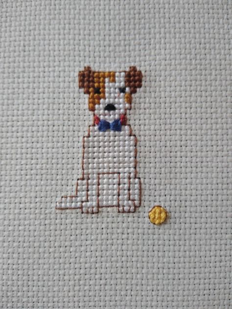 Beagle Cross Stitch, Cross Stitch Patterns Dog, Small Dog Cross Stitch Pattern, Pet Cross Stitch, Dog Embroidery Patterns, Cross Stitch Dog, Embroidery Floss Crafts, Dog Cross Stitch Pattern, Cross Stitch Pattern Maker