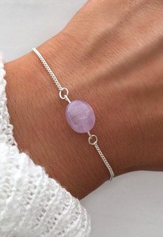 AMETHYST BRACELET Shiny Bracelets, Diamond Bracelet Design, Classic Bracelets, A Bracelet, Amethyst Bracelet, Diy Schmuck, Precious Jewelry, Gemstone Bracelets, Bracelet Designs