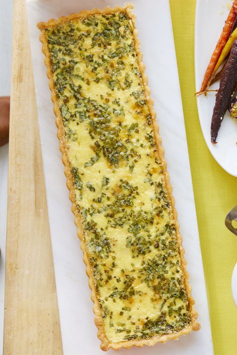 womansday Cheesy Quiche, Cobbler Desserts, Herb Quiche, Pastries Ideas, Best Quiche Recipes, Savory Brunch Recipes, Easy Easter Brunch, Easter Brunch Menu, Kid Friendly Breakfasts