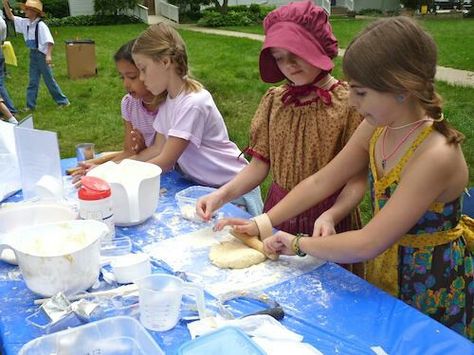 Pioneer Day Pioneer Day Activities, Pioneer Games, Pioneer Activities, Pioneer Crafts, Pioneer Trek, Pioneer Camp, Spanish Mission, Pioneer Day, Activity Day Girls