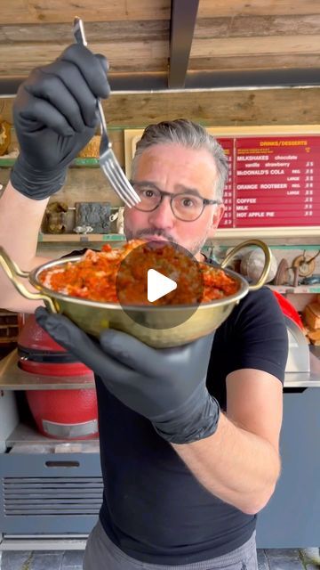 Dean Edwards on Instagram: "Part 67 in the takeaway series. Have you ever wondered why your curries at home don’t taste like the ones from the takeaway? well I’m going to let you into the secret. Restaurants use a base gravy which adds an incredible amount of flavour to your curry. And here’s how to make it at home.
 
Curry Base Gravy (makes 5 portions)
 
50g ghee or oil
5 large onions sliced
4 carrots peeled and diced
1 large red pepper deseeded and diced
2 tbsp. garlic and ginger paste
 
1 heaped tbsp. garam masala
1 heaped tsp. turmeric
1 tsp. paprika
1 x 400g tin plum tomatoes
1 tbsp. tomato puree
500ml water
 
Method:
 
1: Fry the onions, carrots, peppers in the ghee or oil, along with the garlic and ginger paste over low to medium heat for 20 minutes. Add in the spices, tomatoes and Secret Restaurants, Curry Base, Curry Night, Ginger Paste, Garlic And Ginger, Tomato Puree, Spicy Food, Curry Sauce, Plum Tomatoes